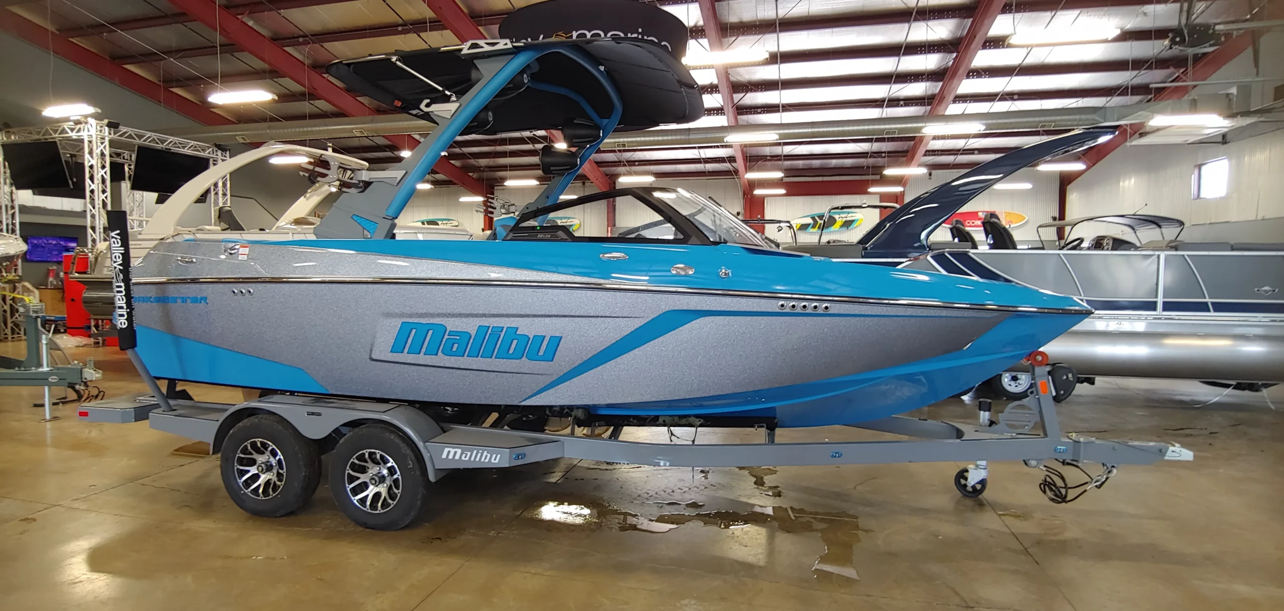 2022-malibu-wakesetter-for-sale-at-valley-marine-blue