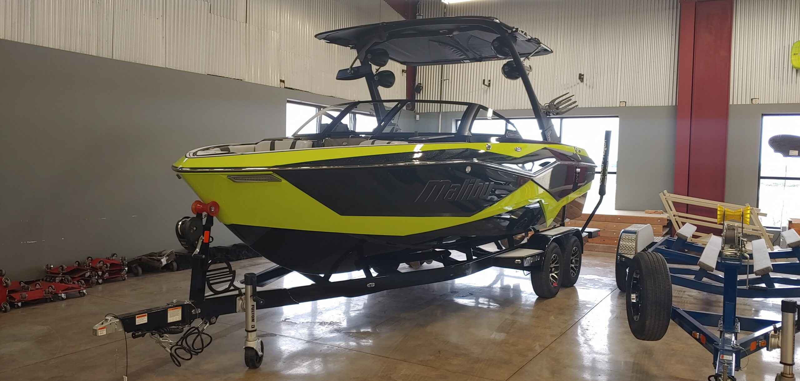 2023 Malibu Wakesetter 22 LSV