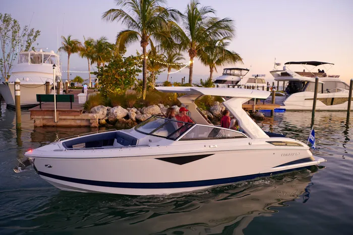 Valley Marine Cobalt A 29 Boat