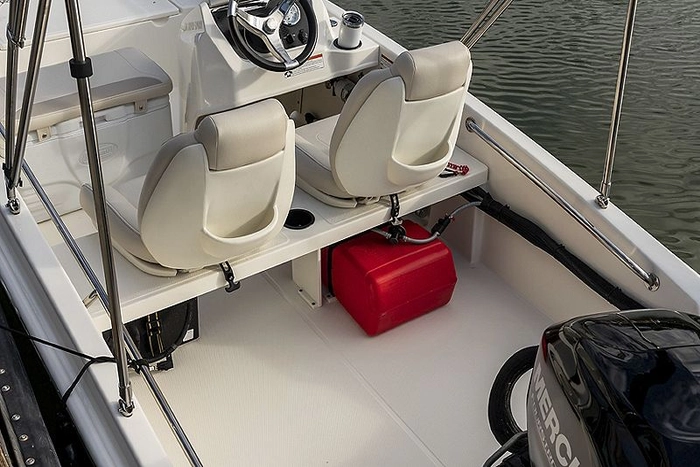 Boston Whaler 130 Super Sport