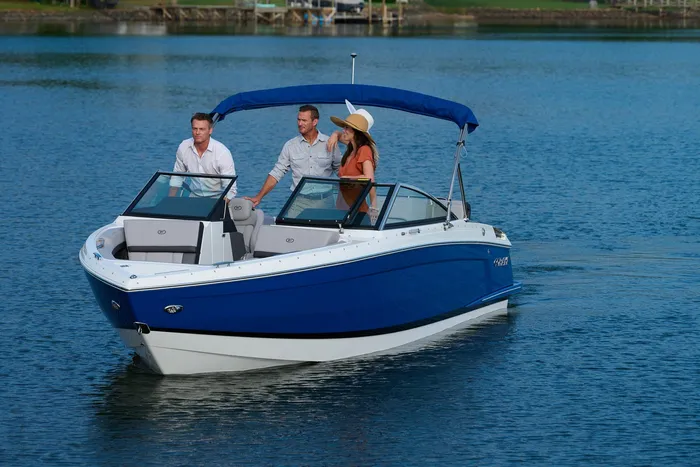 Valley Marine Cobalt R4 Boat