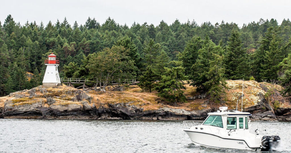 Boston Whaler, the best boat to buy in 2023 in omaha