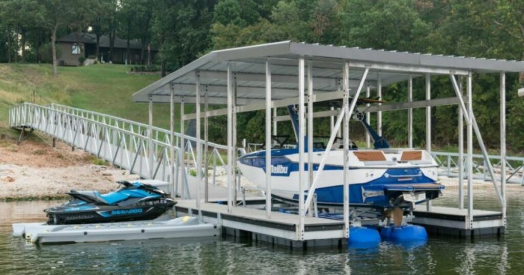 Why You Need a New Boat Lift And Dock (3)