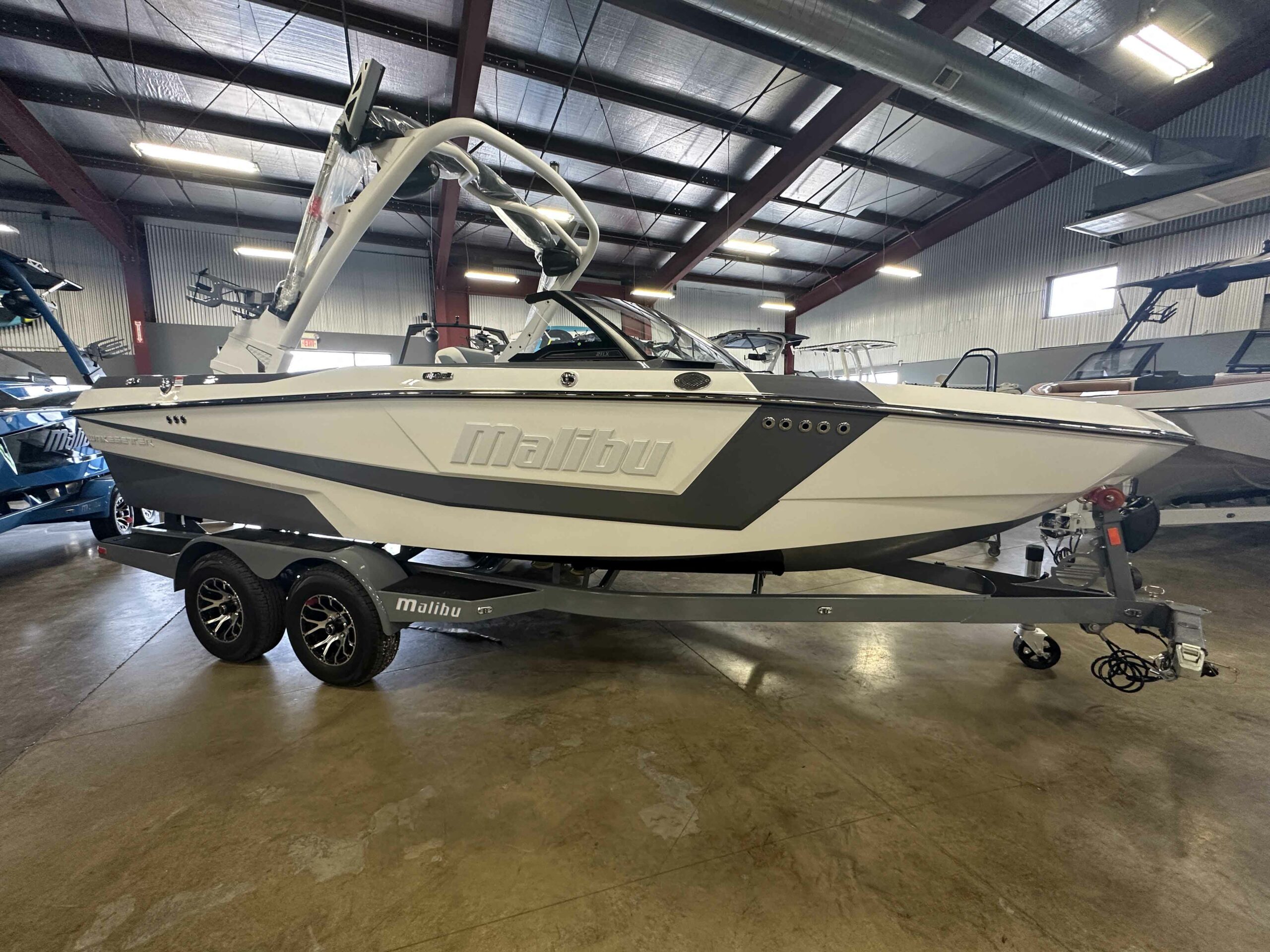 2011 Malibu Wakesetter VLX